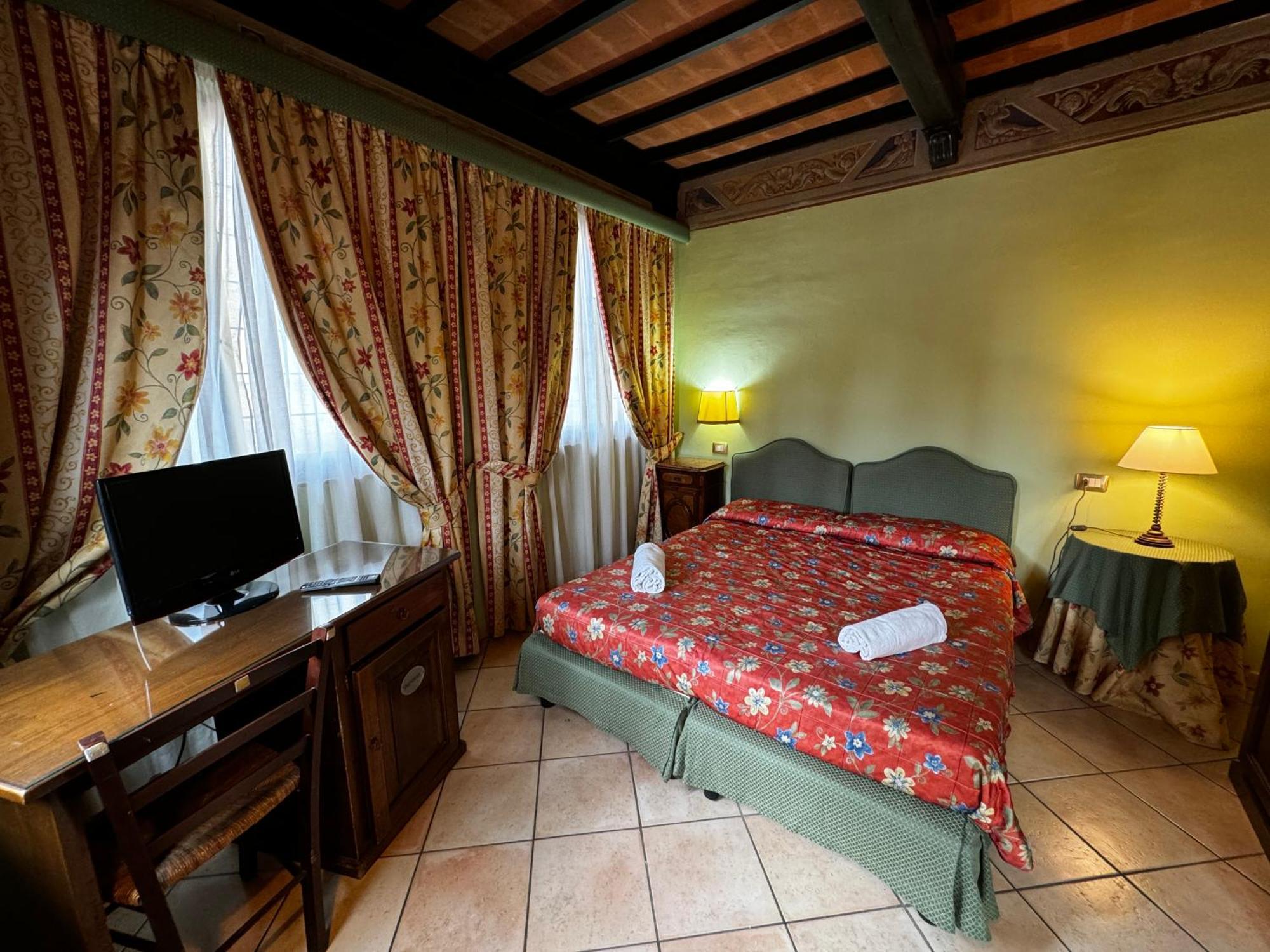 Villa Le Camelie Siena Dış mekan fotoğraf